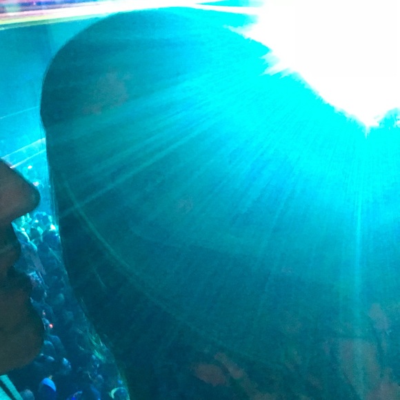 Meet your Posher, Mel - Picture 1 of 1